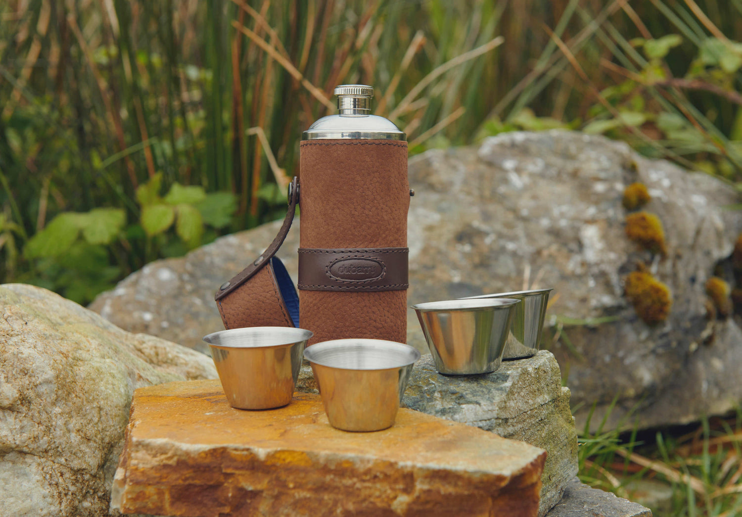 Jersey veldfles in Dubarry leer - Walnut